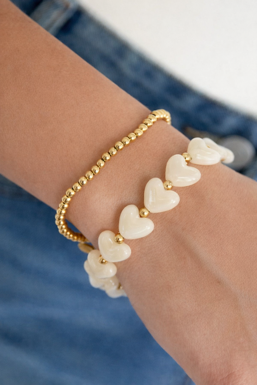 Amour White Armband