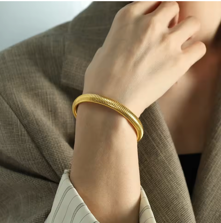 Belle Bangle