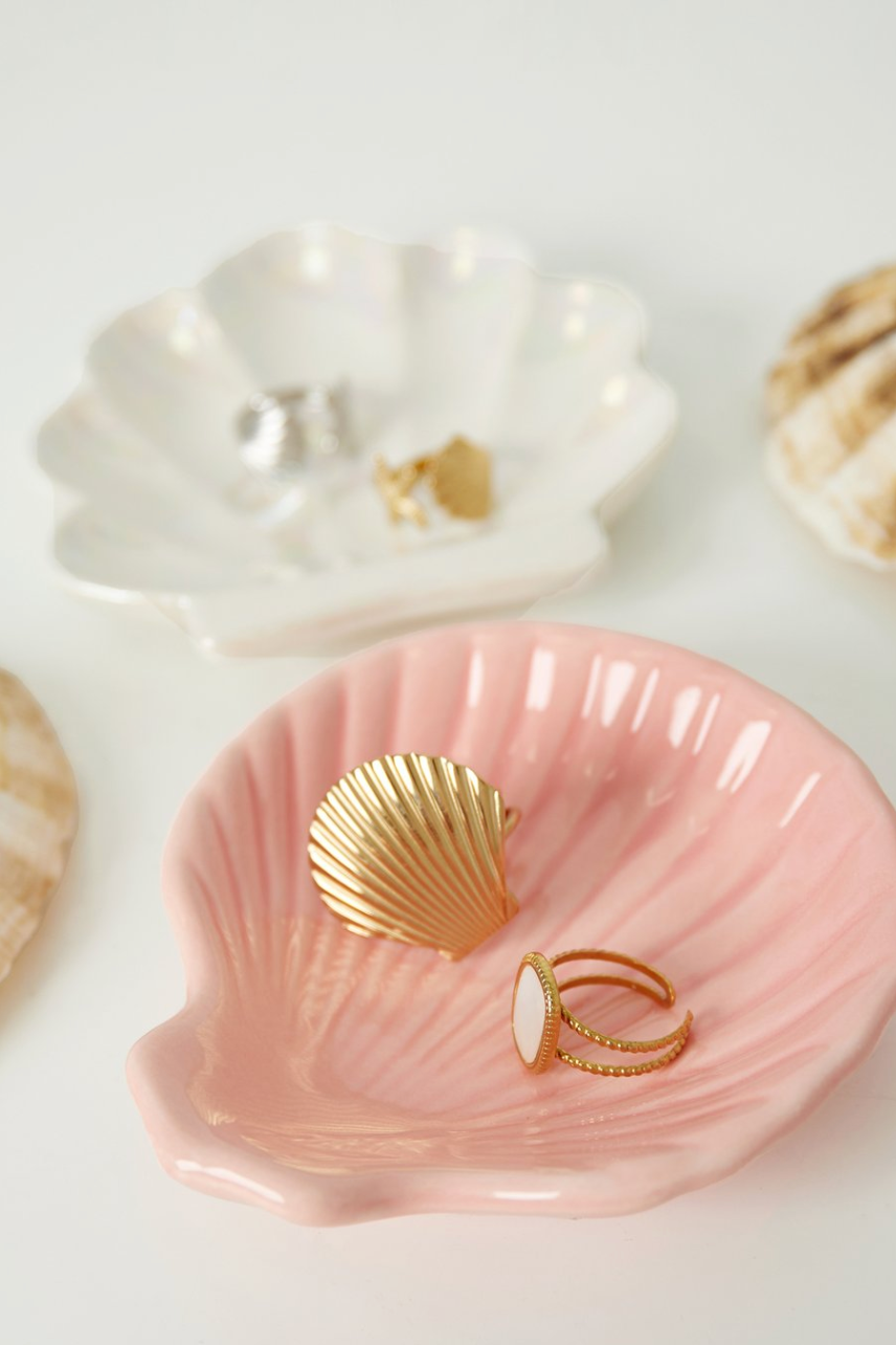 Glass display shell